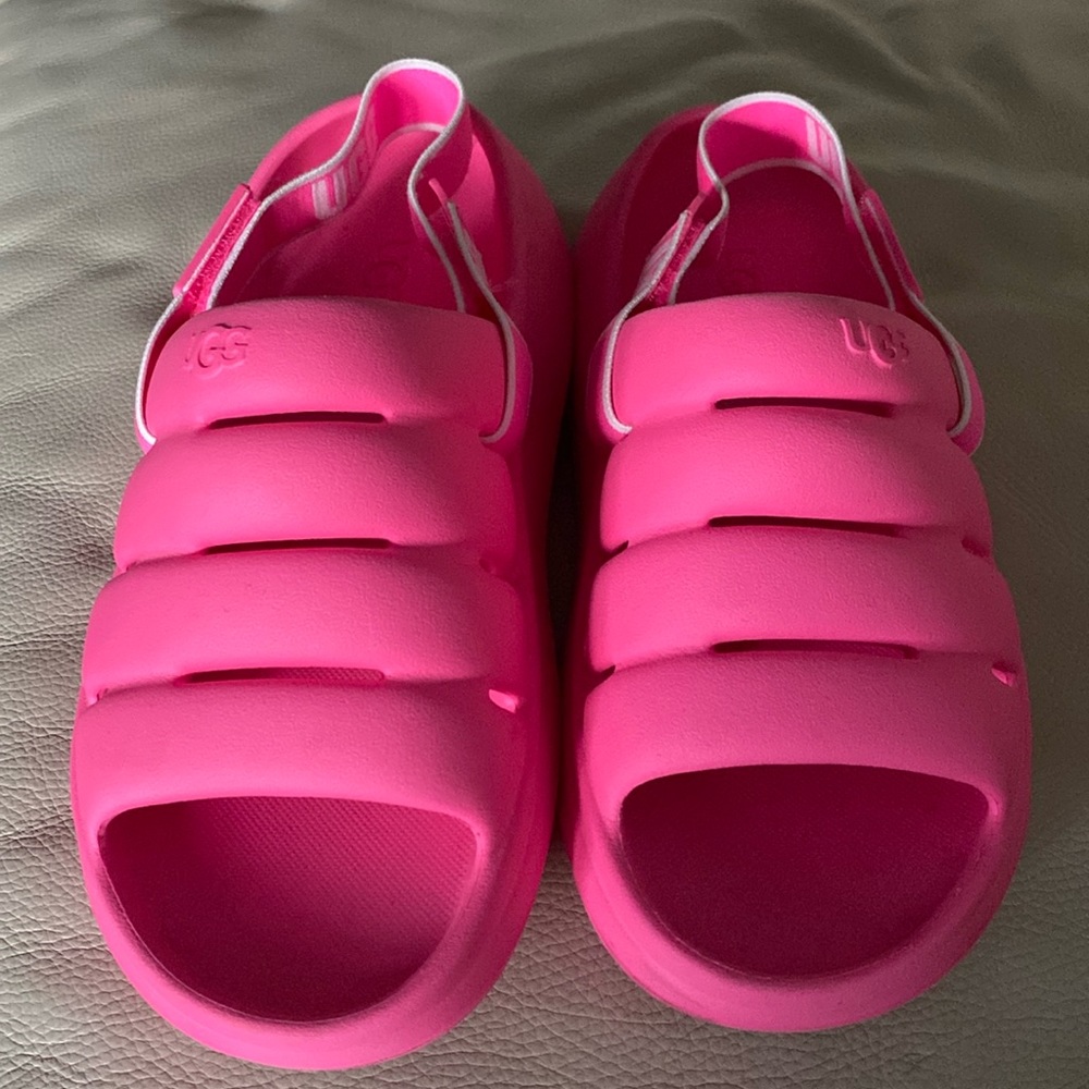 UGG Sport Yeah Slides
